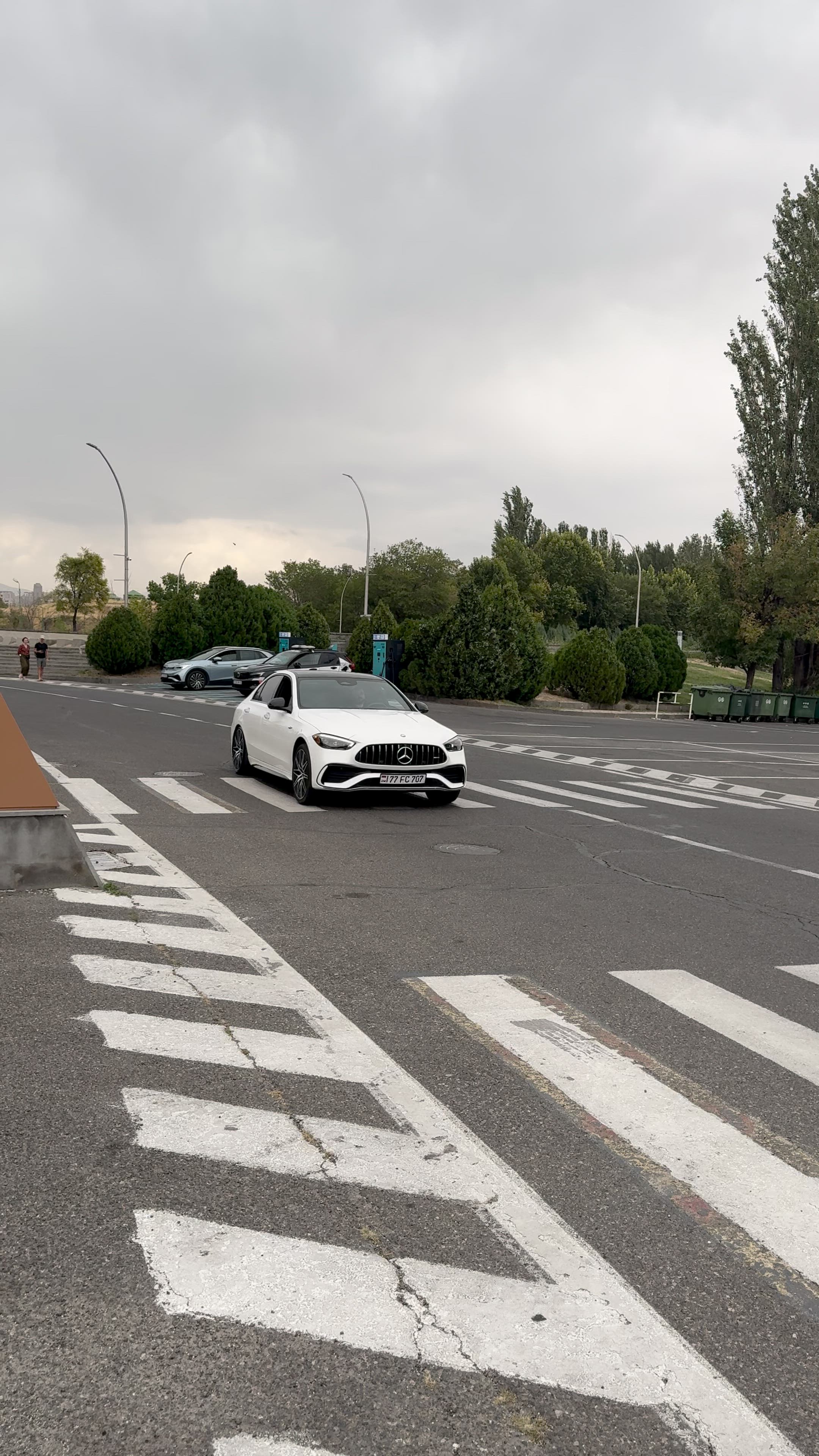 Mercedes-Benz C 43 AMG 2024 video 1