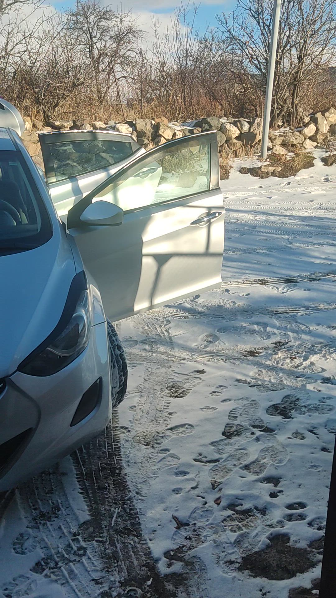 Hyundai Elantra  video 1