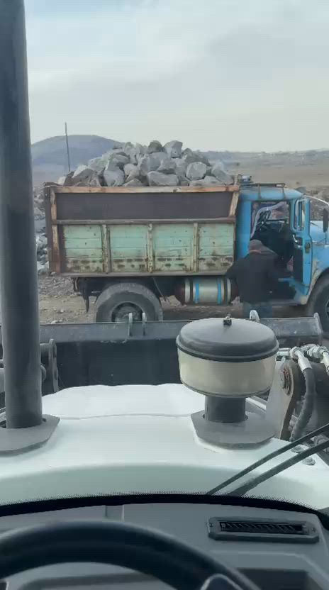 Ավազ Քար և տրակտորի աշխատանքներ video 3